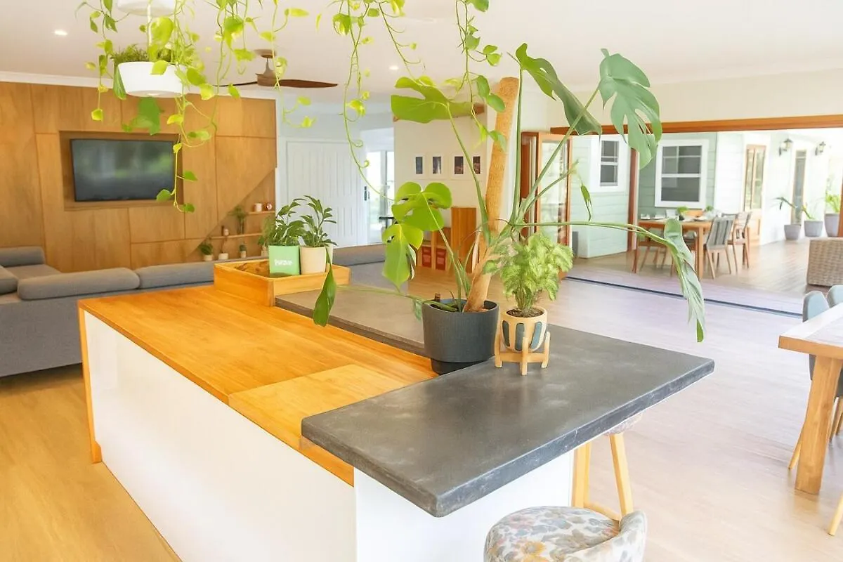 Stunning Modern Queenslander, Steps To Lake Weyba Downs Ausztrália